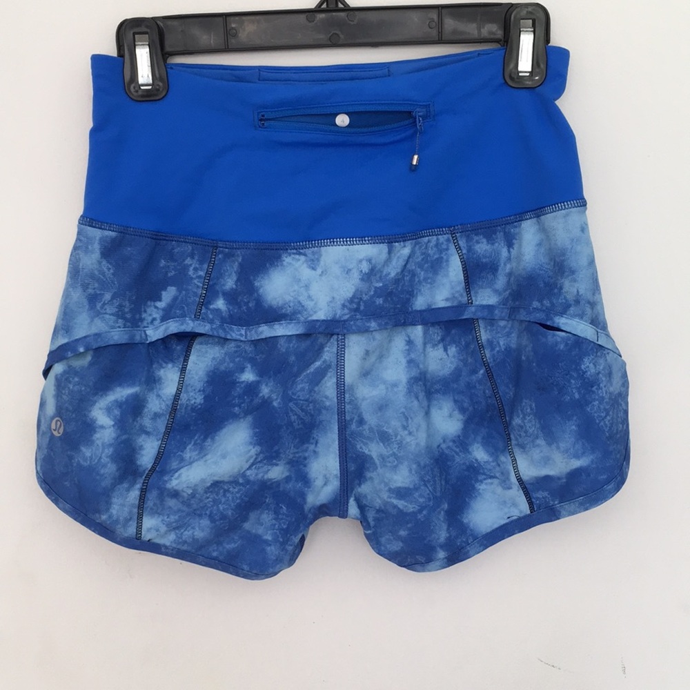 Lululemo tie dye blue speed up shorts